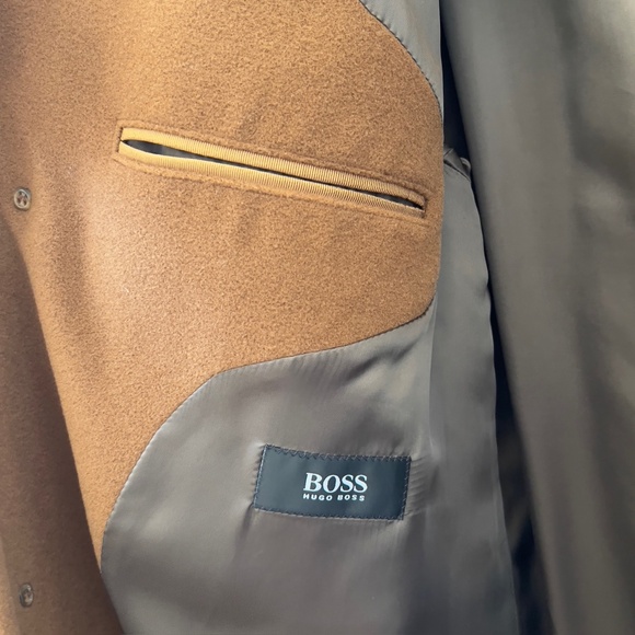 Hugo Boss De Tomaso Vintage Brown Wool Over Coat, Made in Italy, Size 42R - Picture 9 of 16